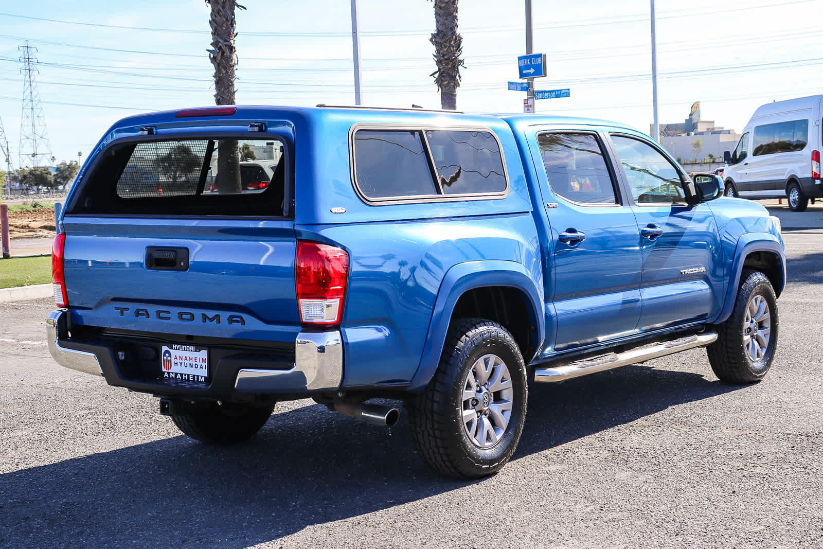 Thumbnail: 2016 Toyota Tacoma - 6