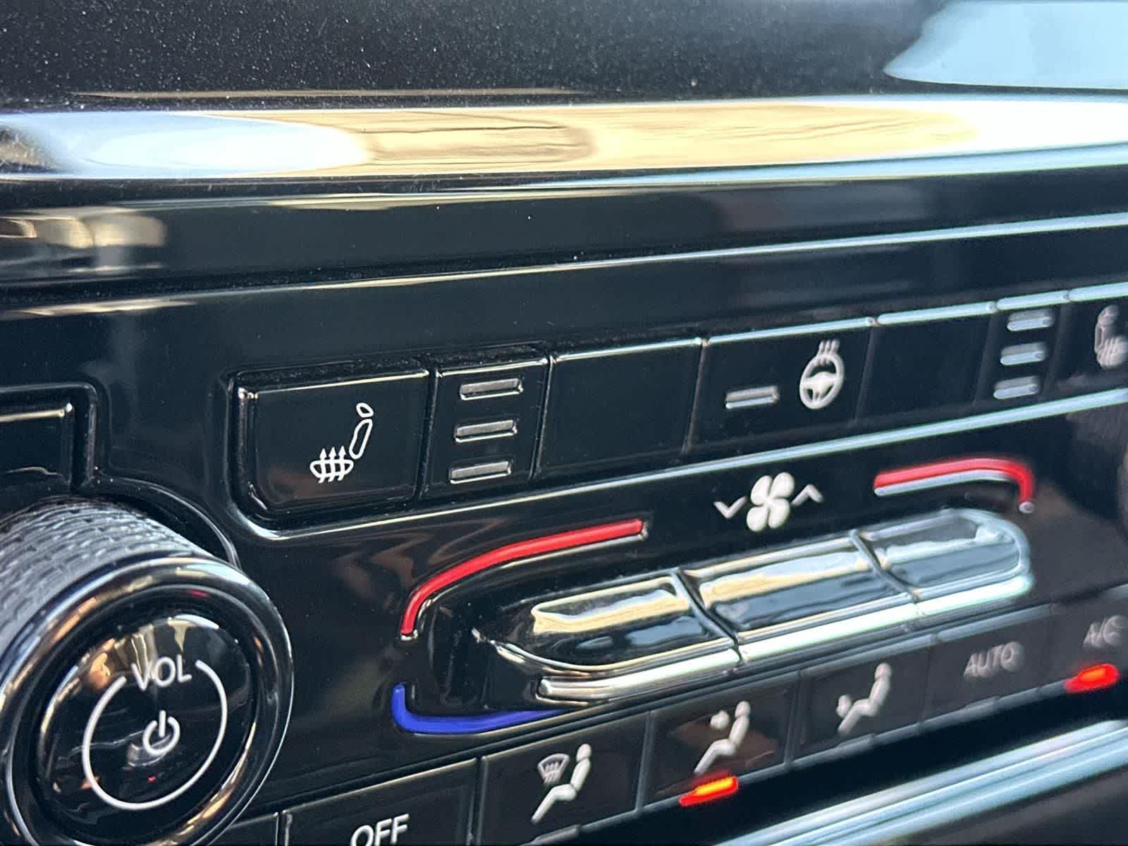 Thumbnail: 2024 Jeep Grand Cherokee L - 18