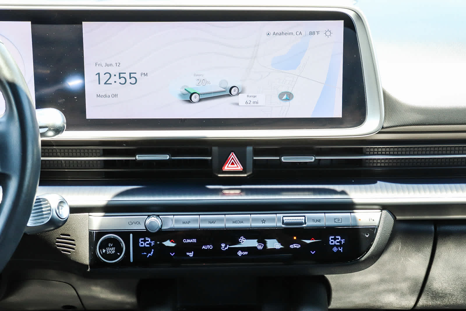 Thumbnail: 2023 Hyundai Ioniq 6 - 17