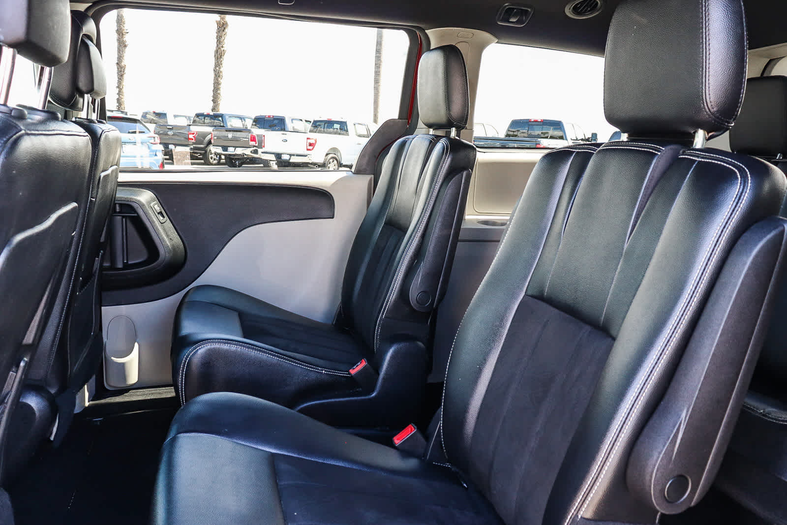 Thumbnail: 2019 Dodge Grand Caravan - 21