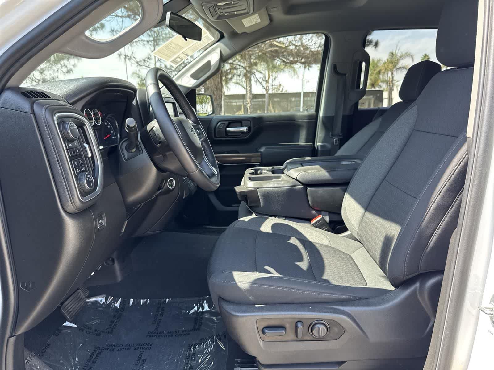 Thumbnail: 2022 Chevrolet Silverado 1500 - 22