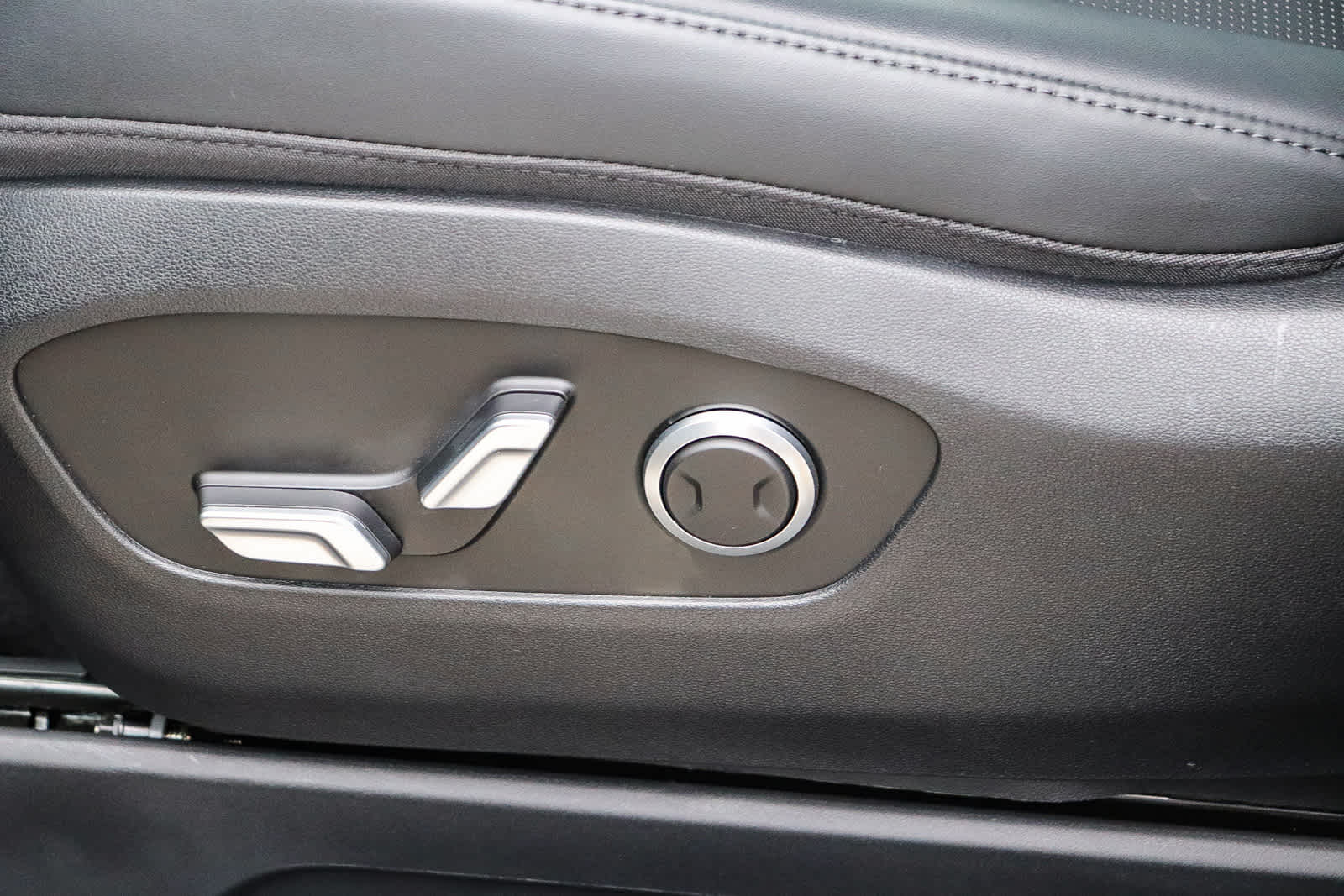 2026 Hyundai IONIQ 9 SEL - Photo 29