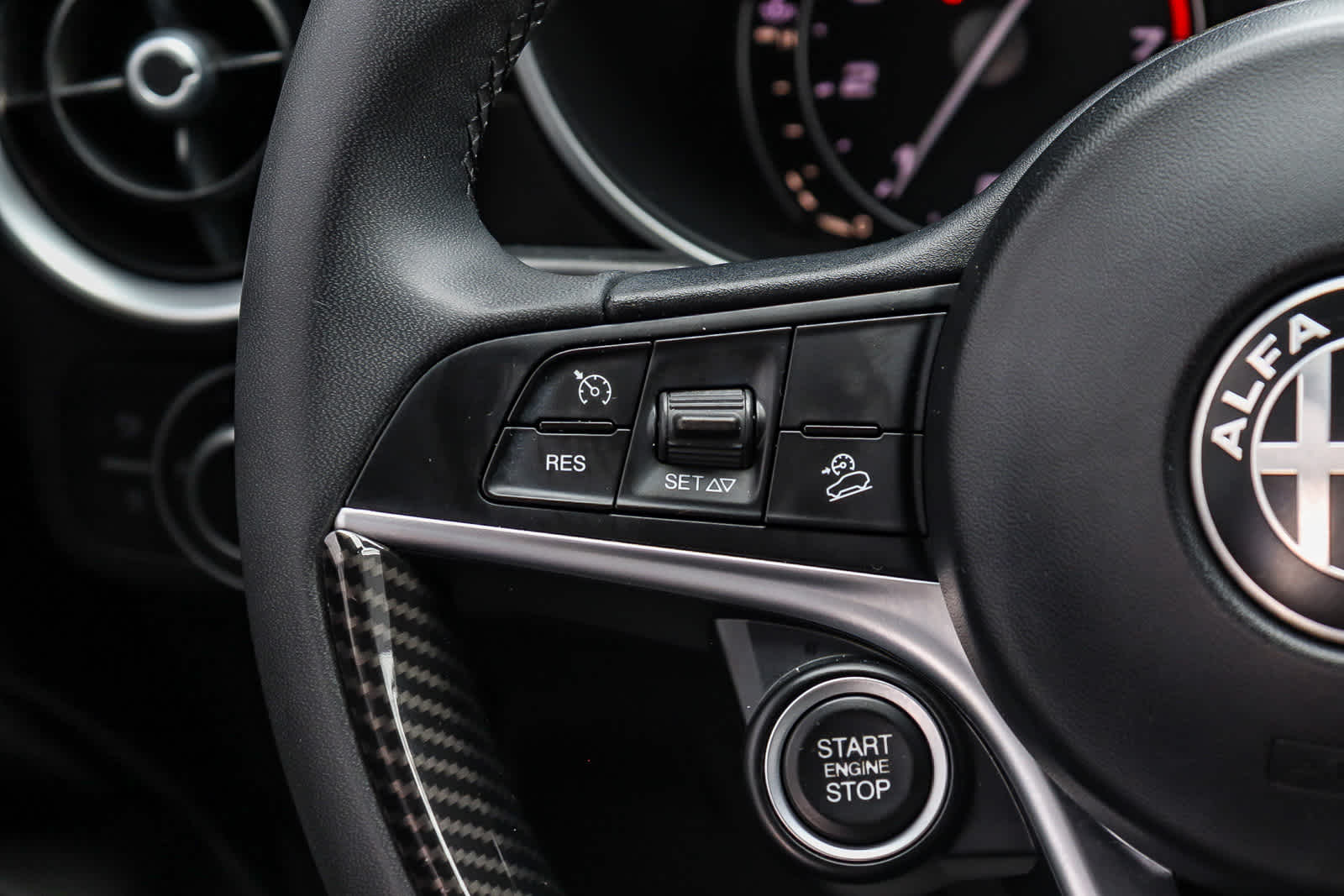 Thumbnail: 2019 Alfa Romeo Stelvio - 18