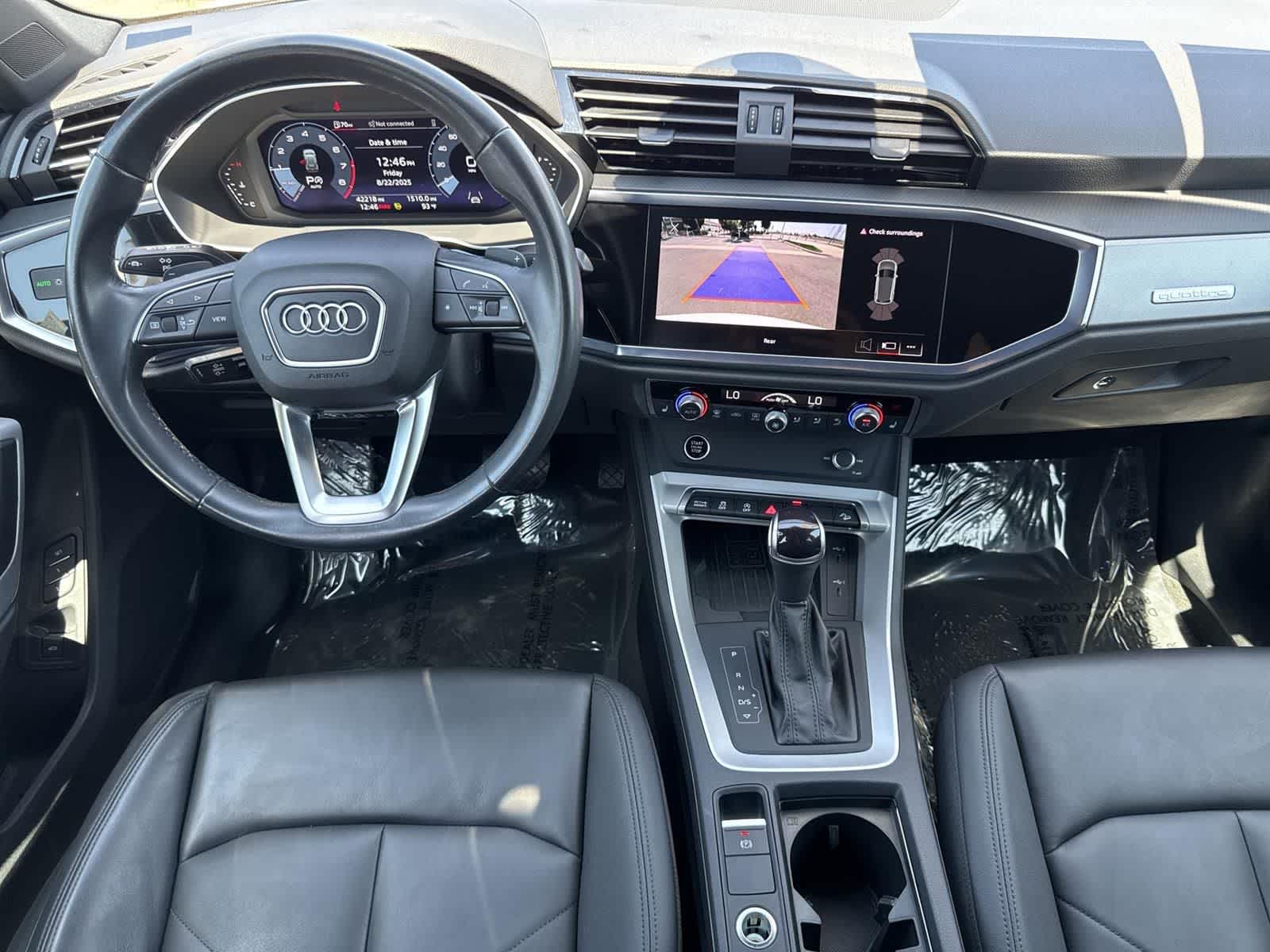 Thumbnail: 2024 Audi Q3 - 9