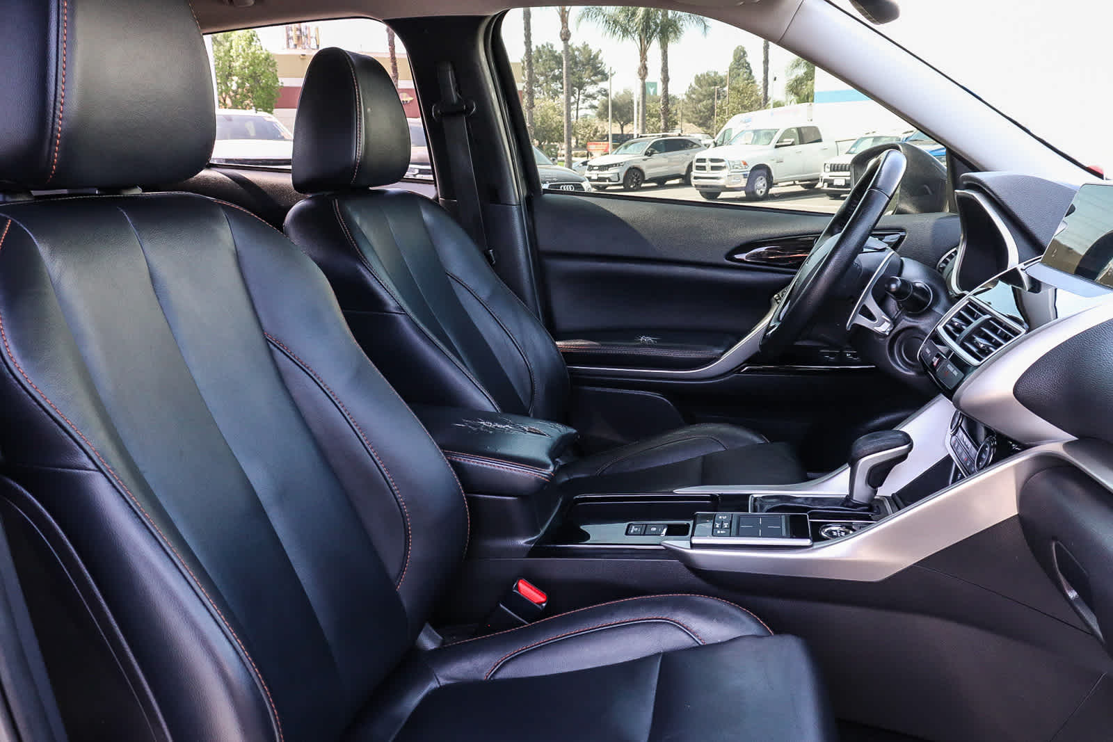 Thumbnail: 2019 Mitsubishi Eclipse Cross - 25