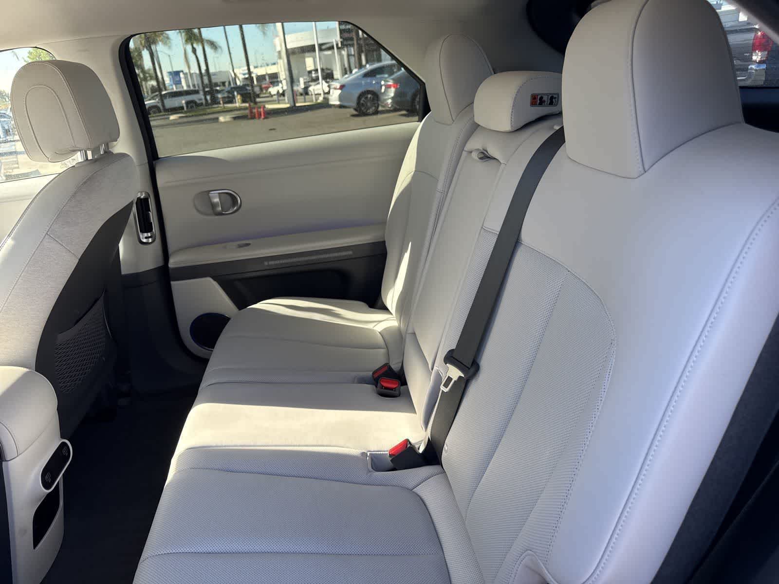 Thumbnail: 2023 Hyundai Ioniq 5 - 9