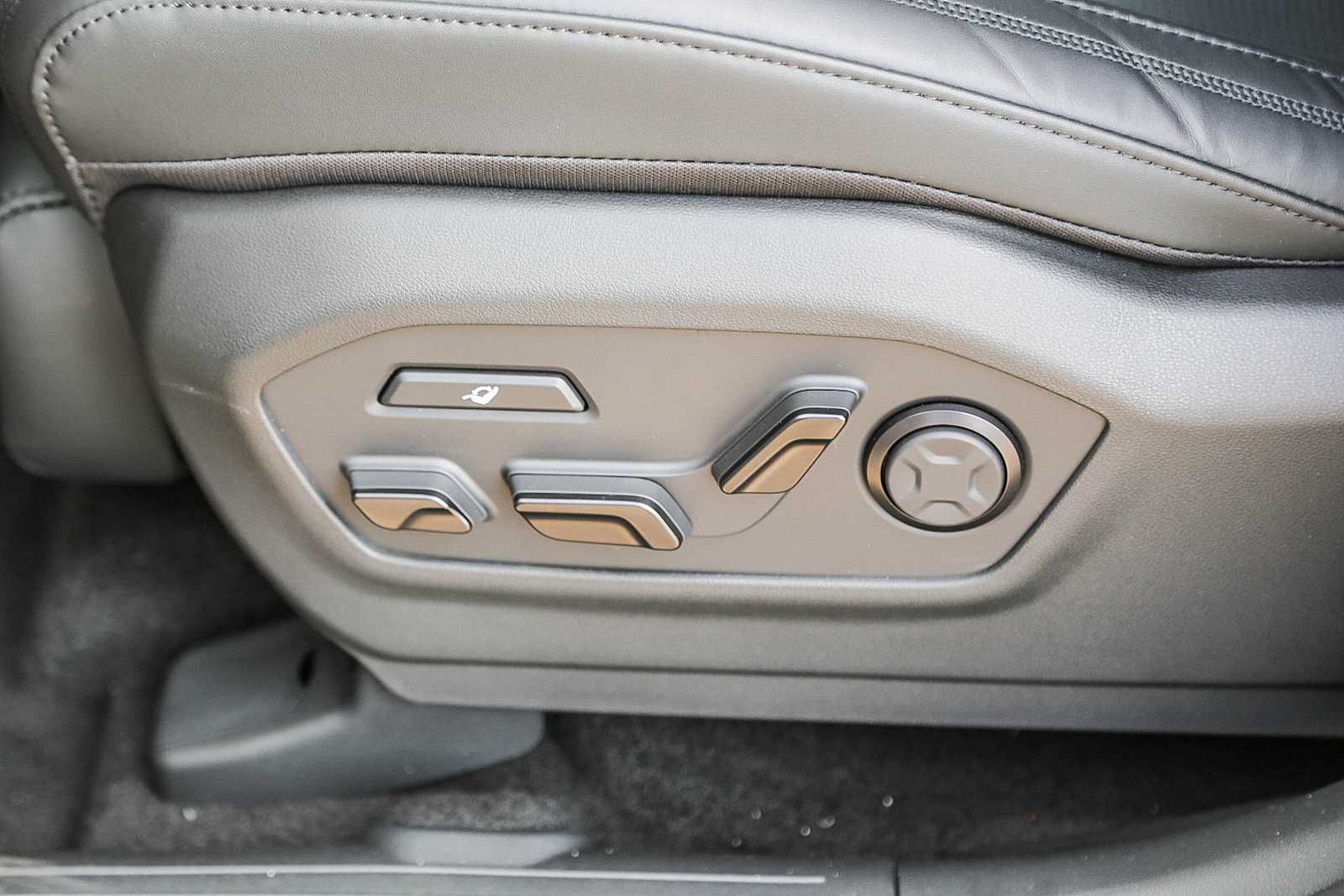 Thumbnail: 2026 Hyundai Santa Fe - 25