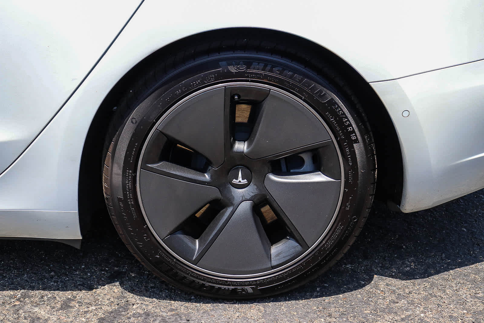 Thumbnail: 2021 Tesla Model 3 - 11