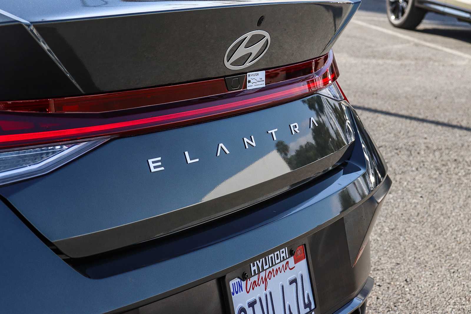 Thumbnail: 2025 Hyundai Elantra - 10