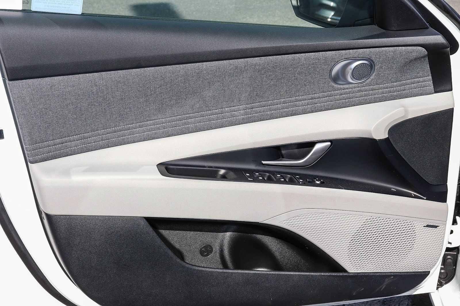 Thumbnail: 2026 Hyundai Elantra - 24