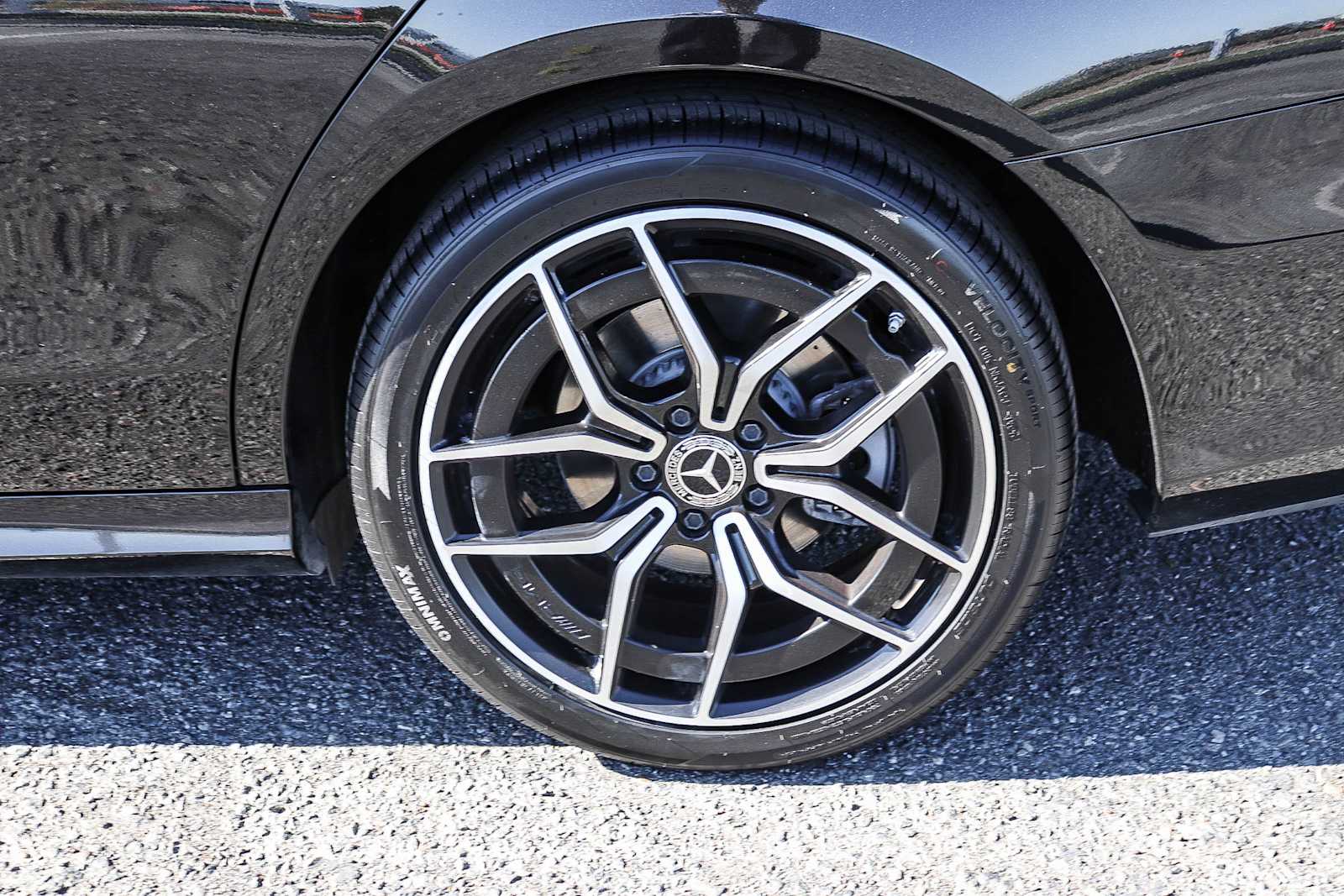 Thumbnail: 2021 Mercedes-Benz E-Class - 8