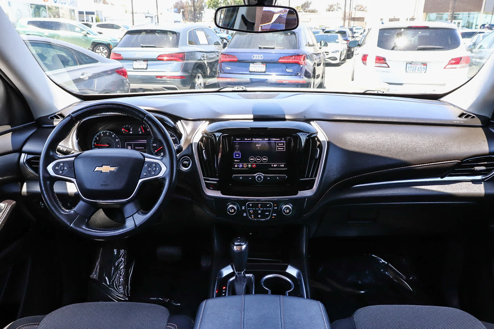 Thumbnail: 2020 Chevrolet Traverse - 16