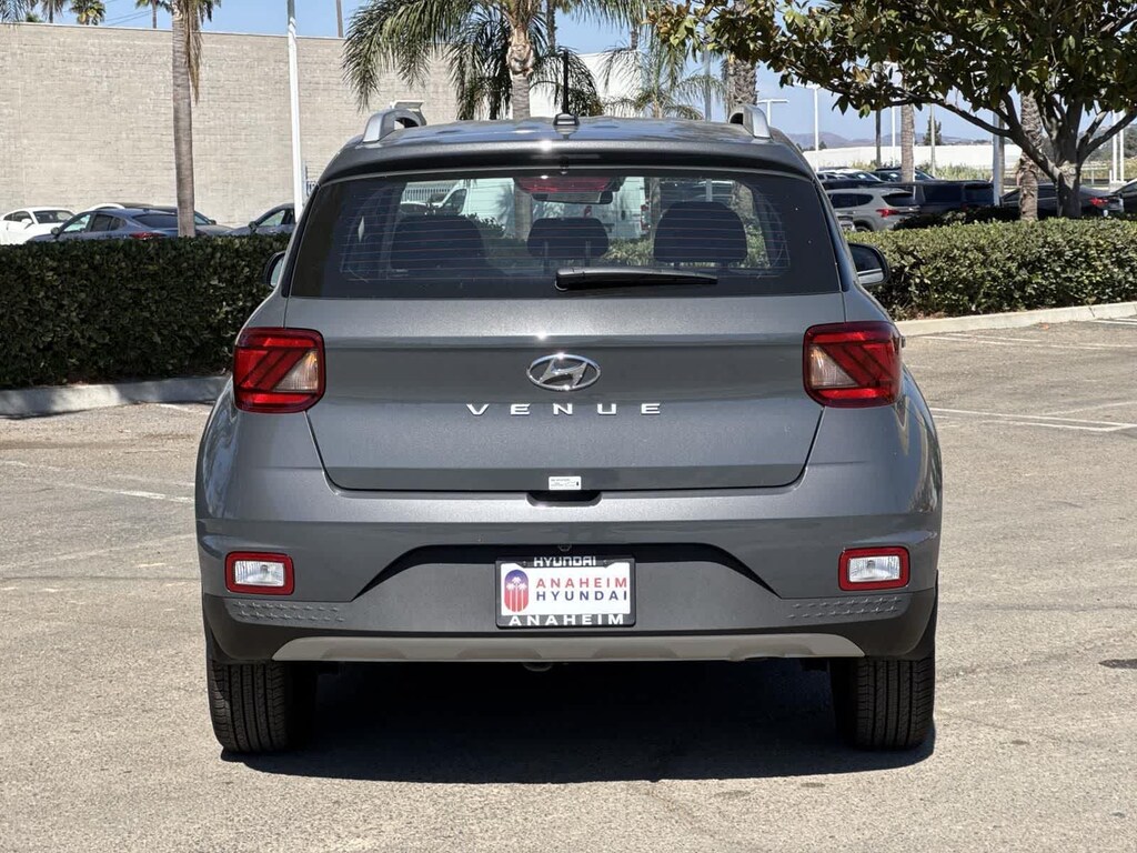 New 2025 Hyundai Venue SEL SUV