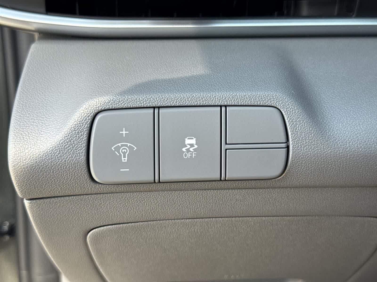 Thumbnail: 2025 Hyundai Elantra - 26