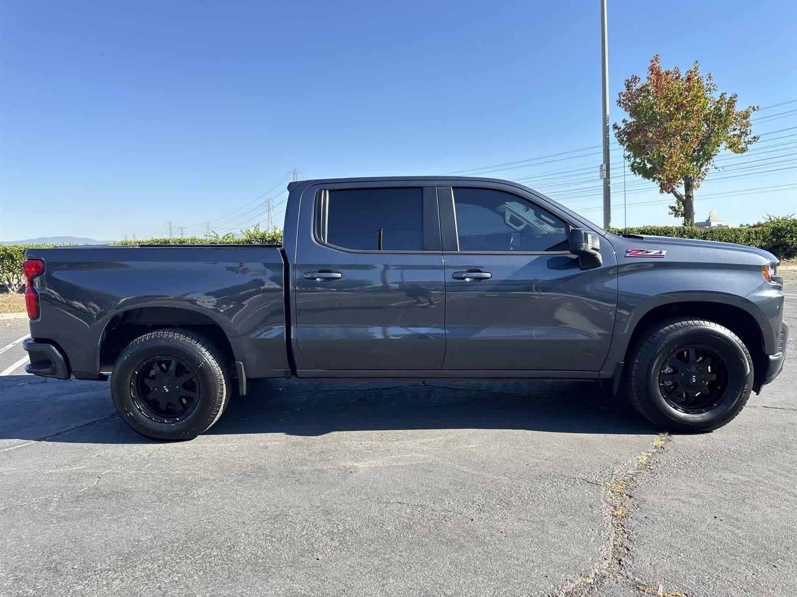Thumbnail: 2022 Chevrolet Silverado 1500 - 3