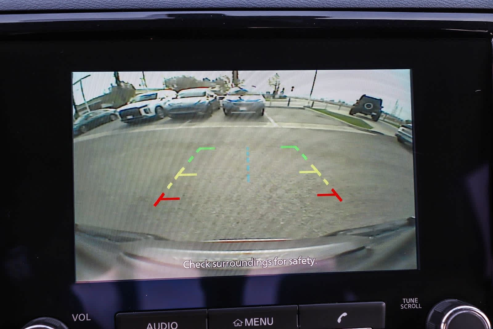 Thumbnail: 2022 Nissan Frontier - 24