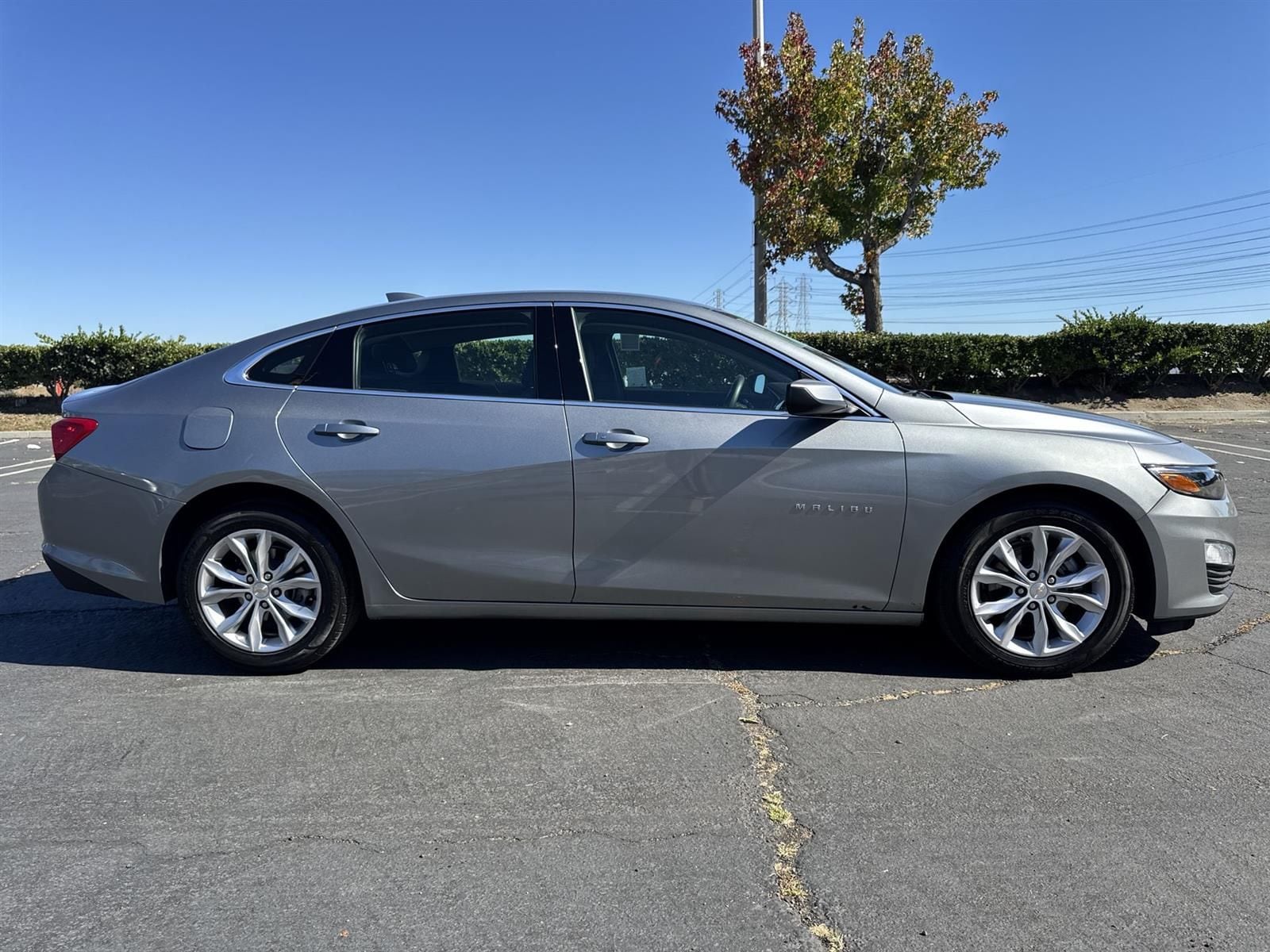 Thumbnail: 2024 Chevrolet Malibu - 3