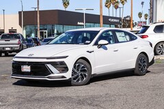 2026 Hyundai Sonata Hybrid Blue Sedan