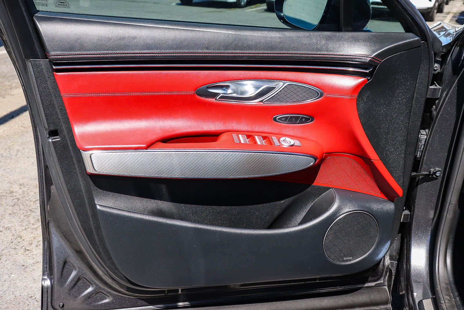 Thumbnail: 2023 Genesis GV70 - 27