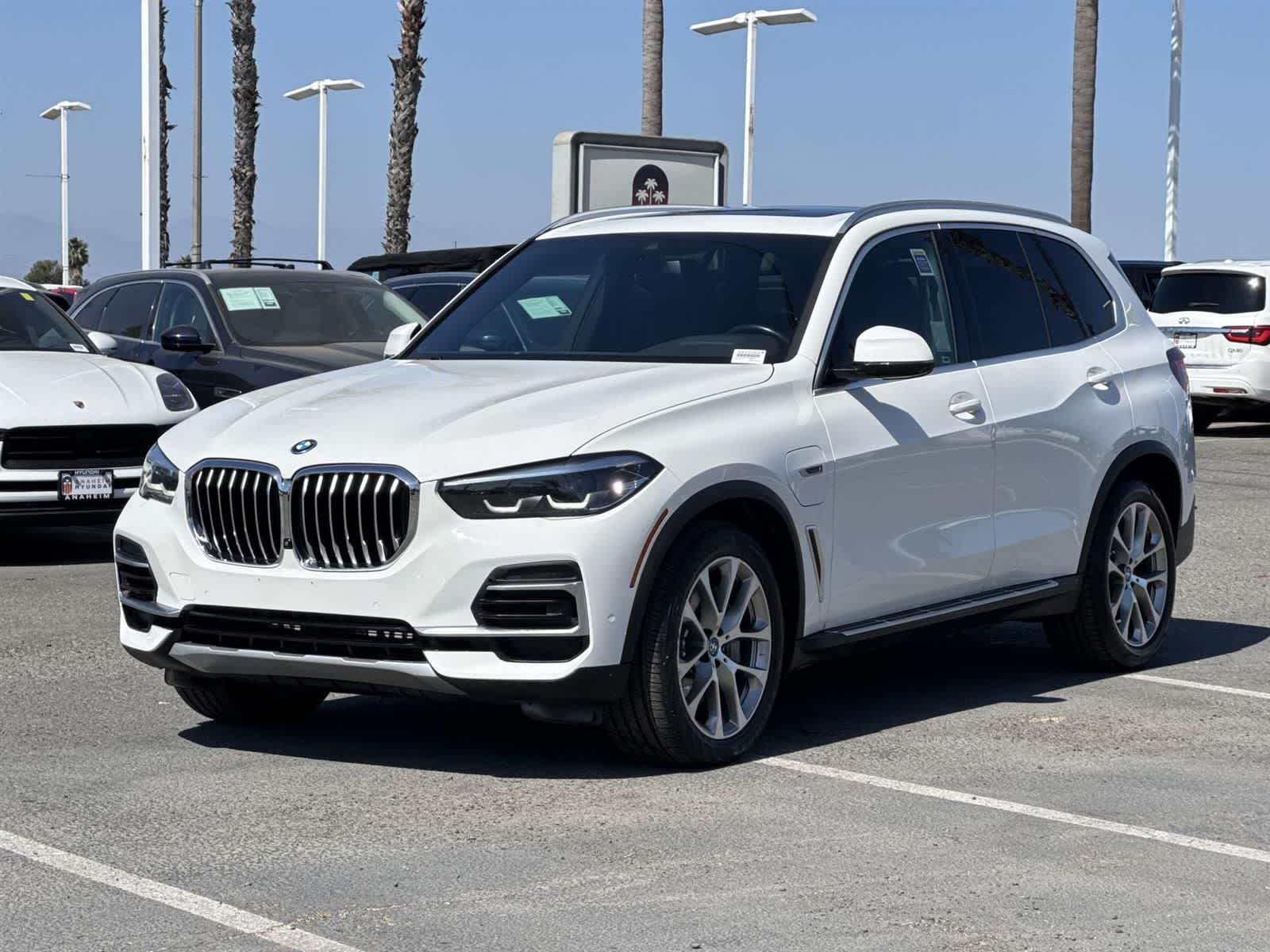 Thumbnail: 2023 BMW X5 - 6