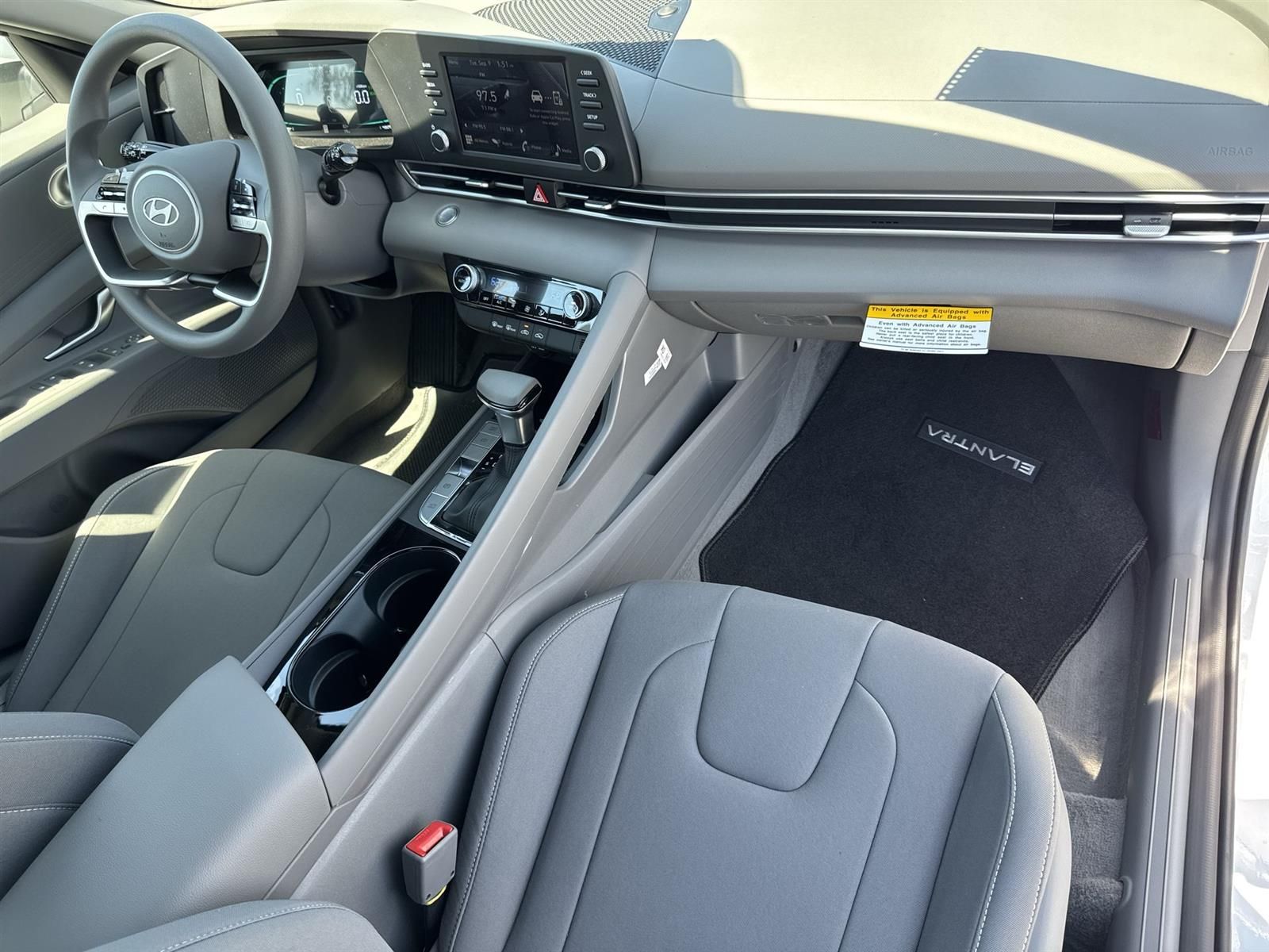 Thumbnail: 2025 Hyundai Elantra - 36