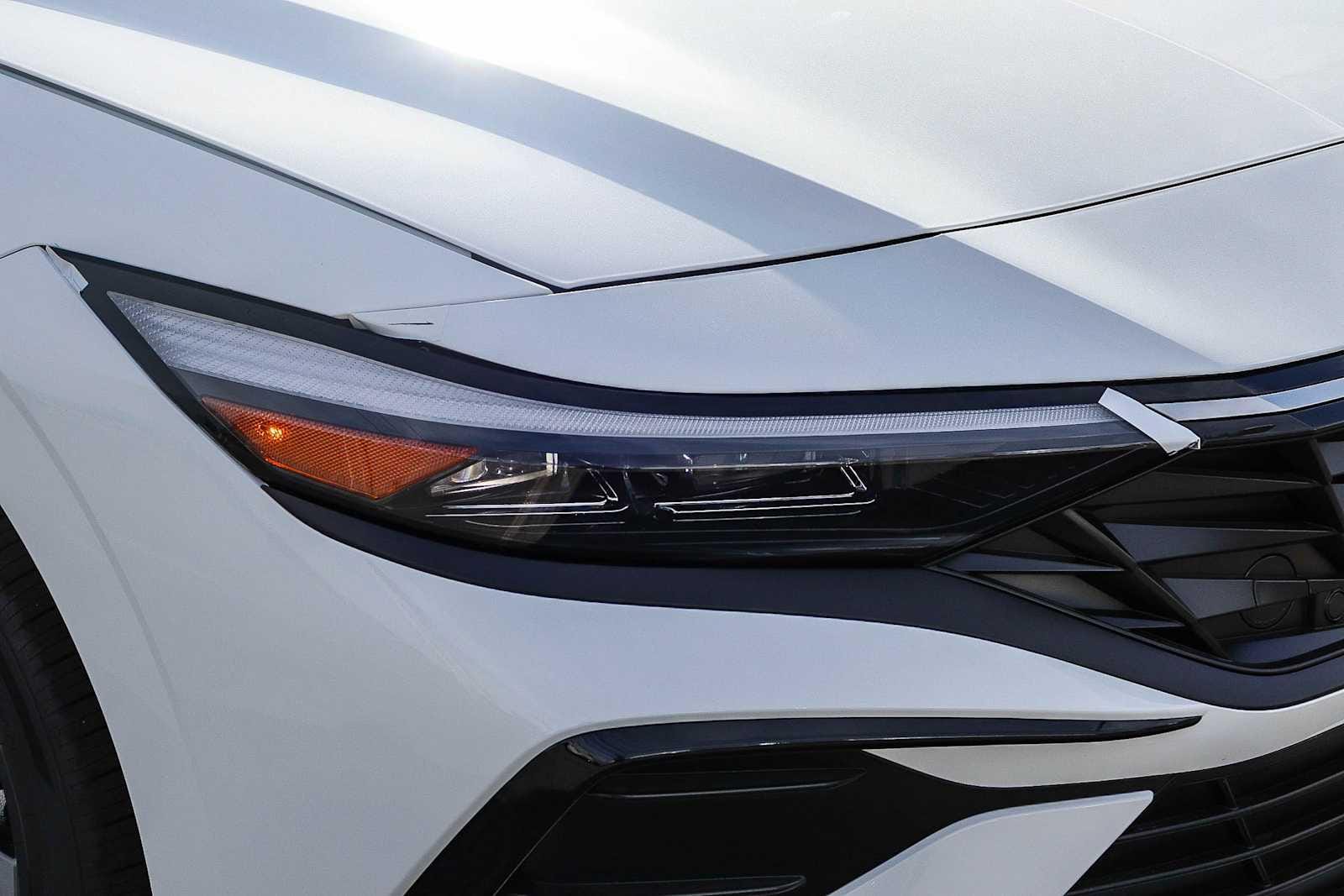 Thumbnail: 2026 Hyundai Elantra - 4