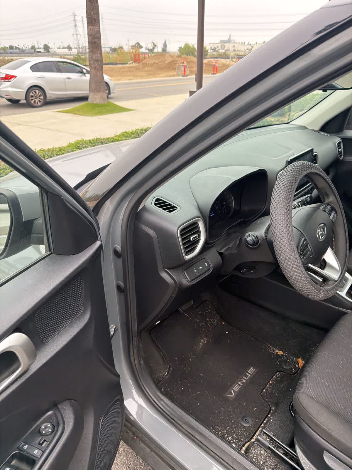 Thumbnail: 2022 Hyundai Venue - 4