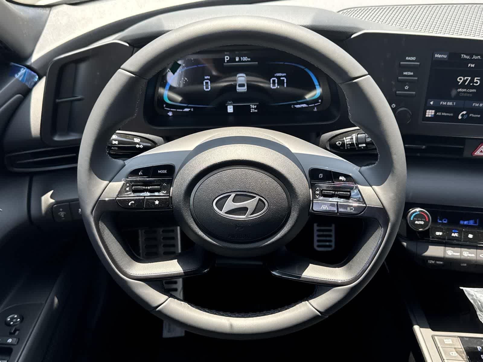 Thumbnail: 2025 Hyundai Elantra - 12