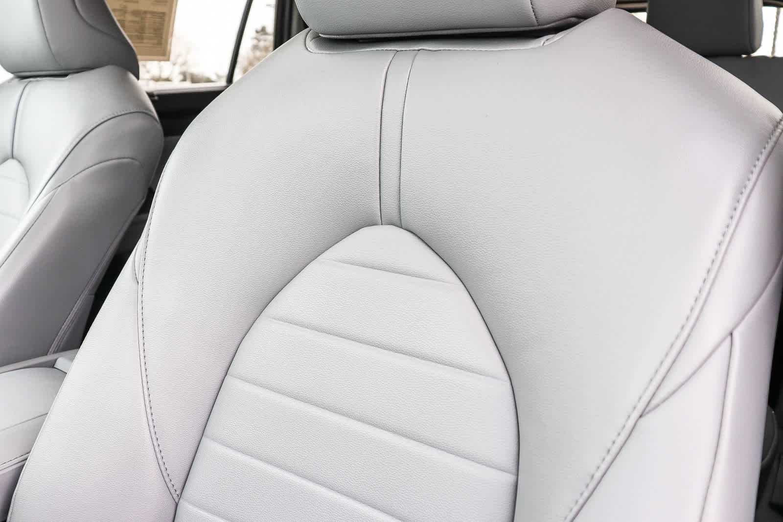 Thumbnail: 2023 Toyota Highlander - 27