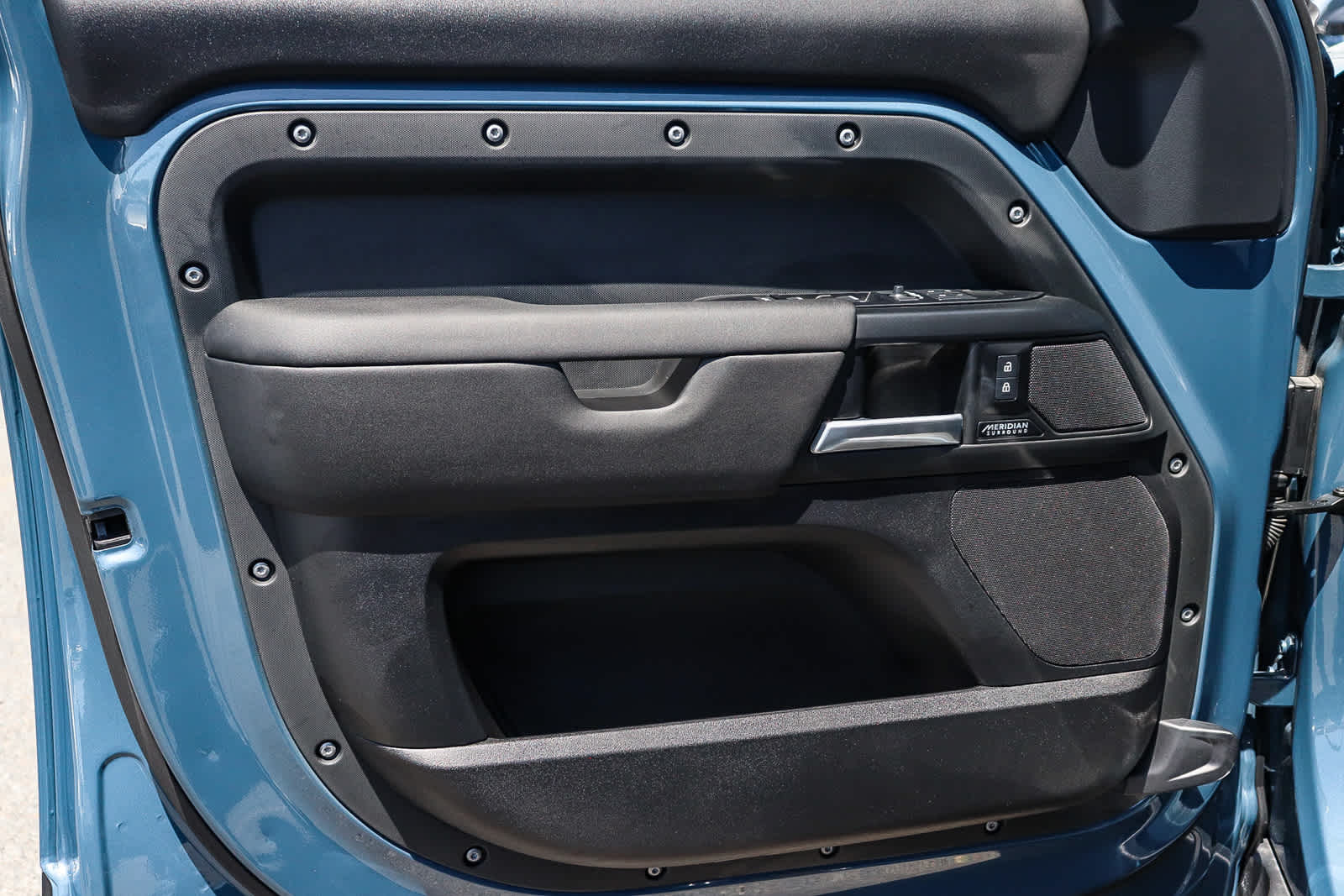 Thumbnail: 2025 Land Rover Defender - 26
