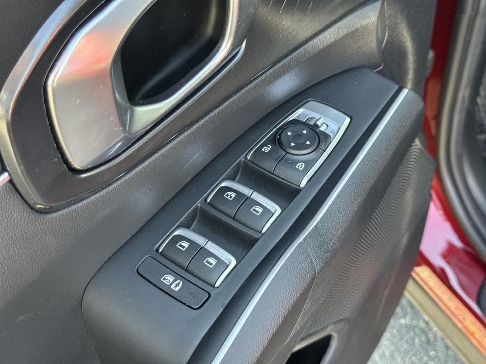 Thumbnail: 2023 Kia Sorento - 16