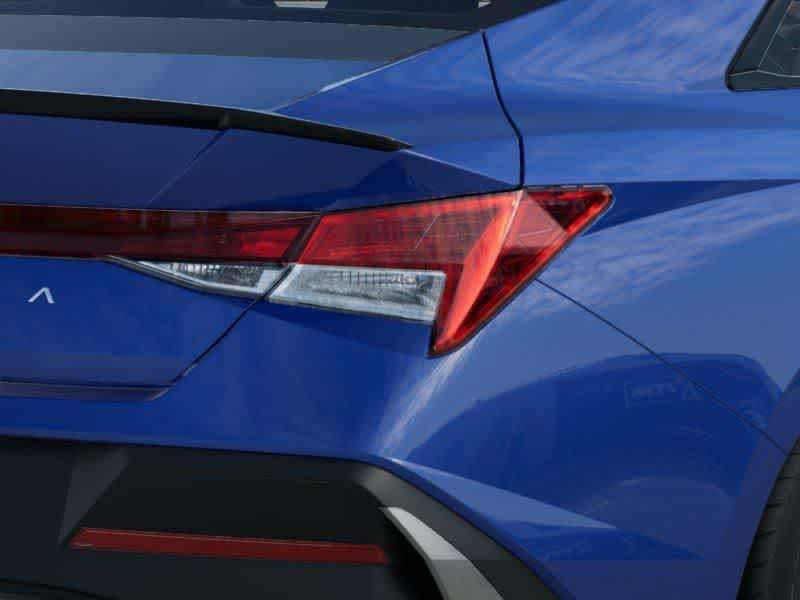 Thumbnail: 2025 Hyundai Elantra - 17