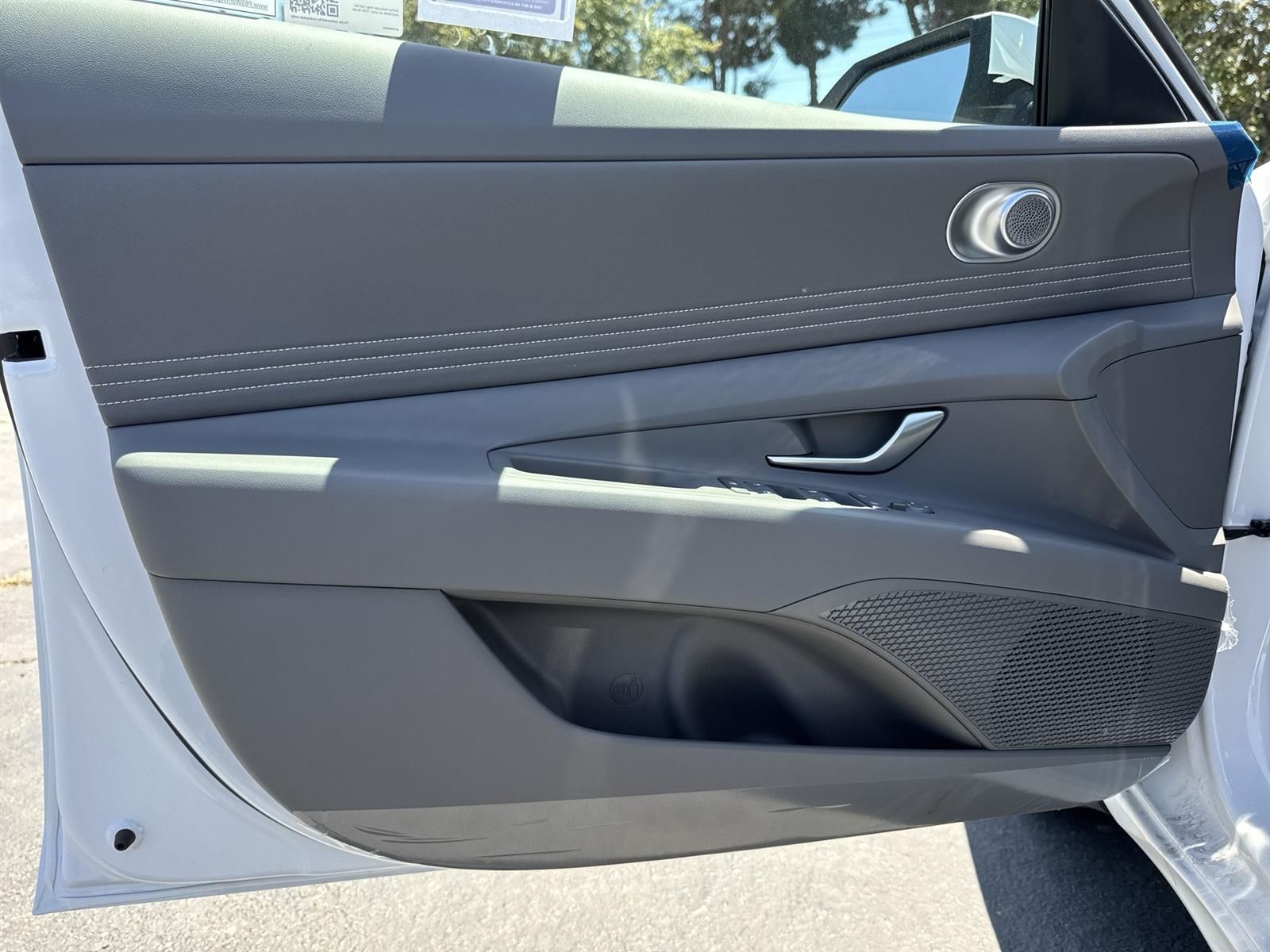 Thumbnail: 2025 Hyundai Elantra - 28