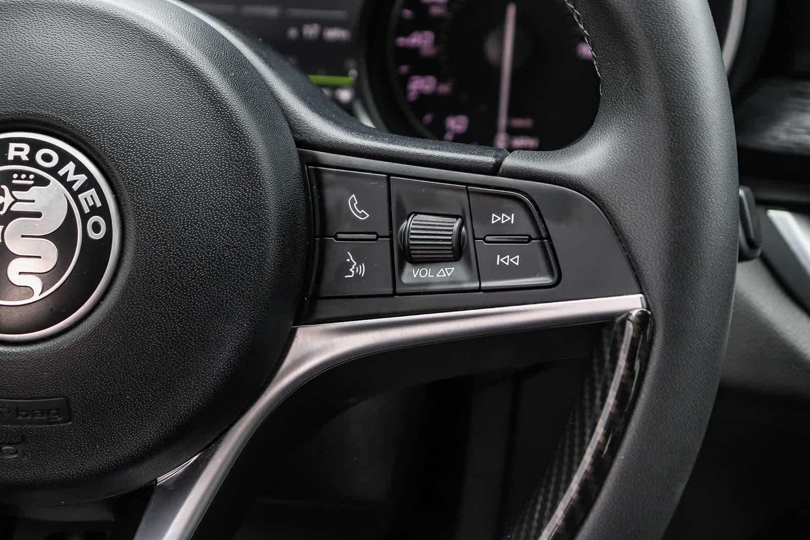 Thumbnail: 2019 Alfa Romeo Stelvio - 19