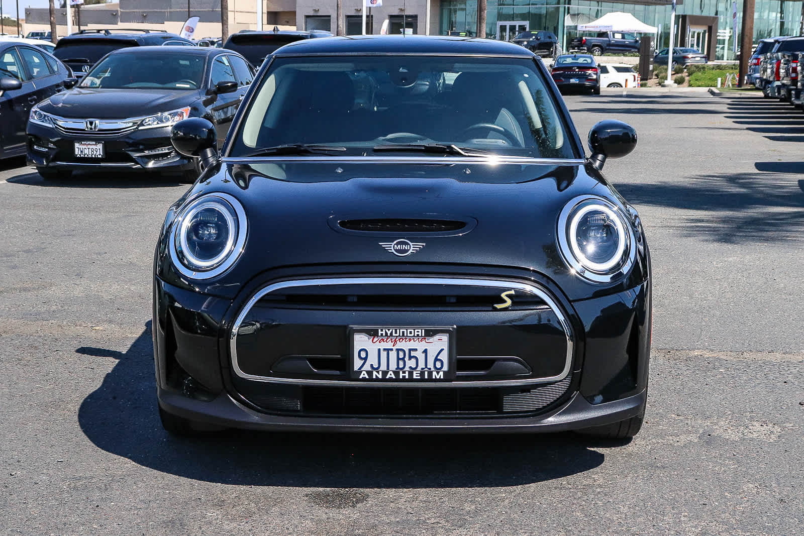 Used 2024 MINI Hardtop 2 Door SE with VIN WMW13DJ09R2V06622 for sale in Anaheim, CA