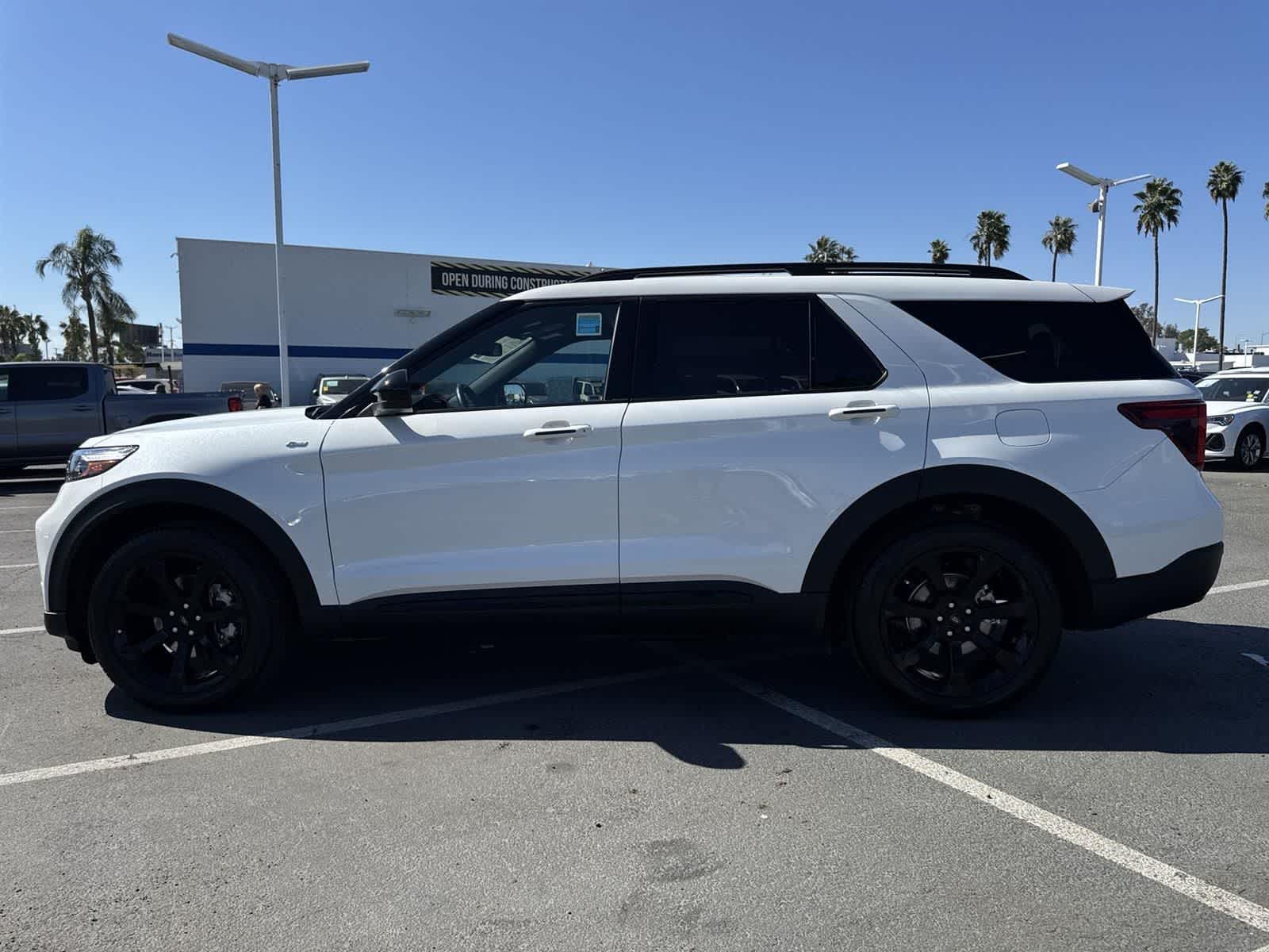 Thumbnail: 2024 Ford Explorer - 5