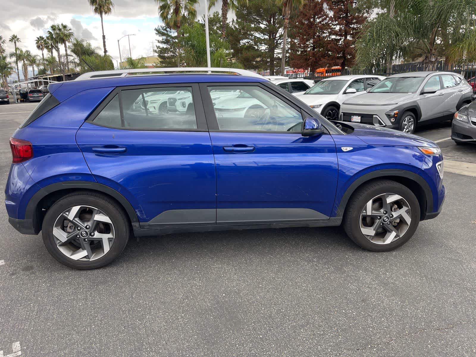 Thumbnail: 2023 Hyundai Venue - 2