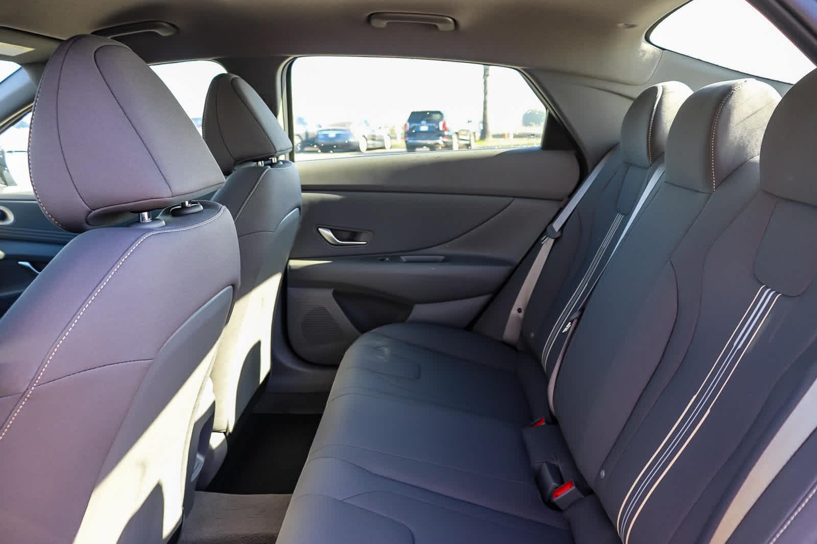 Thumbnail: 2025 Hyundai Elantra - 18