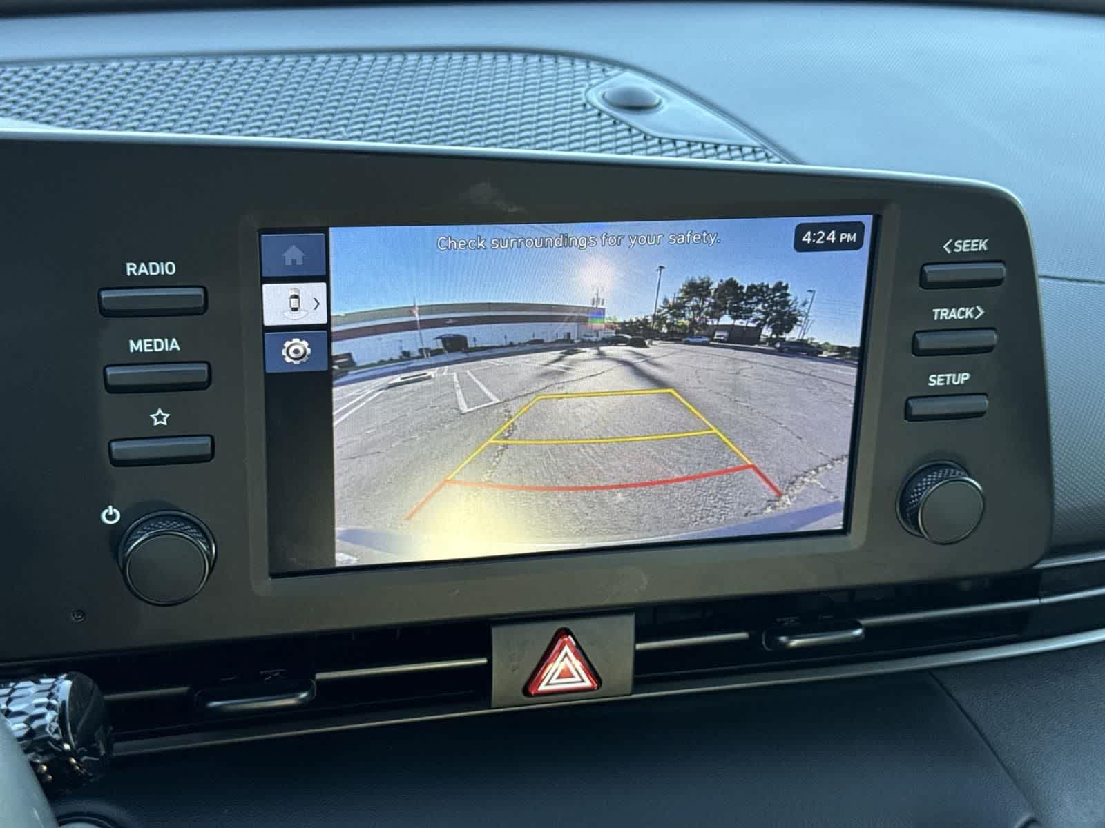 Thumbnail: 2025 Hyundai Elantra - 15