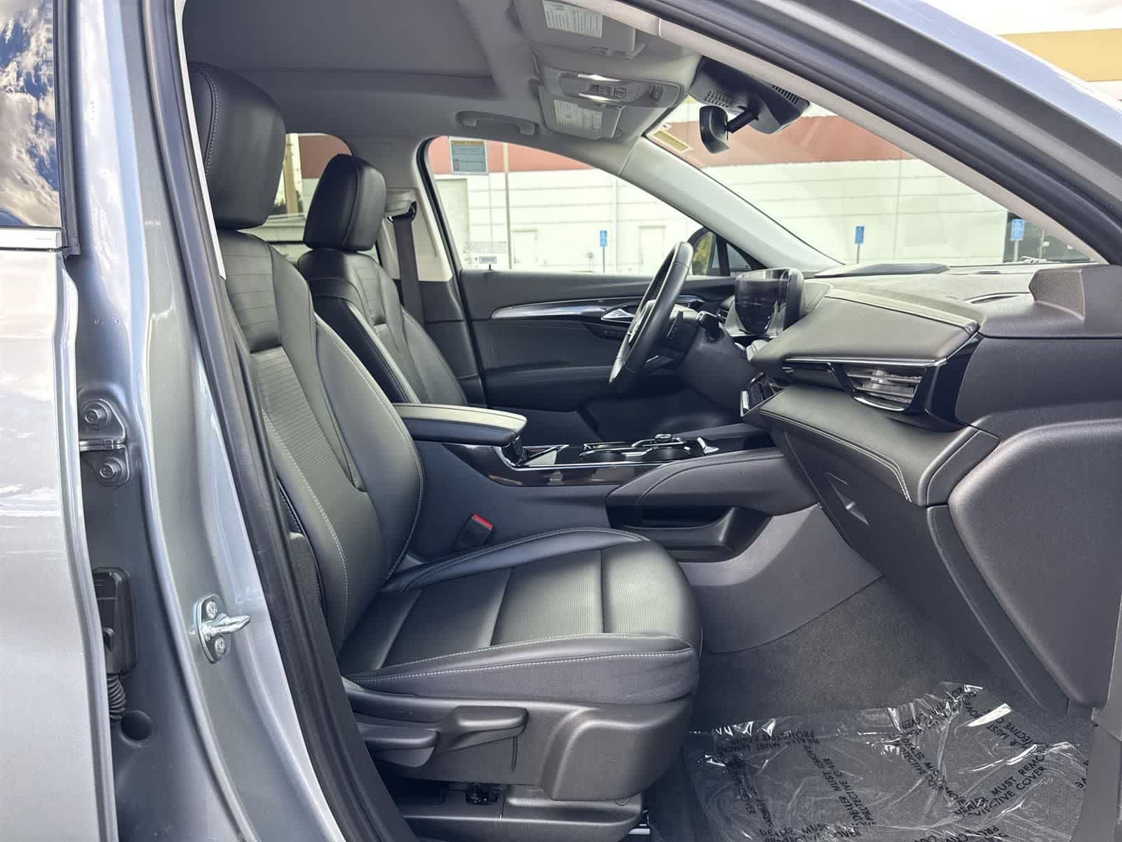 Thumbnail: 2025 Buick Envision - 38