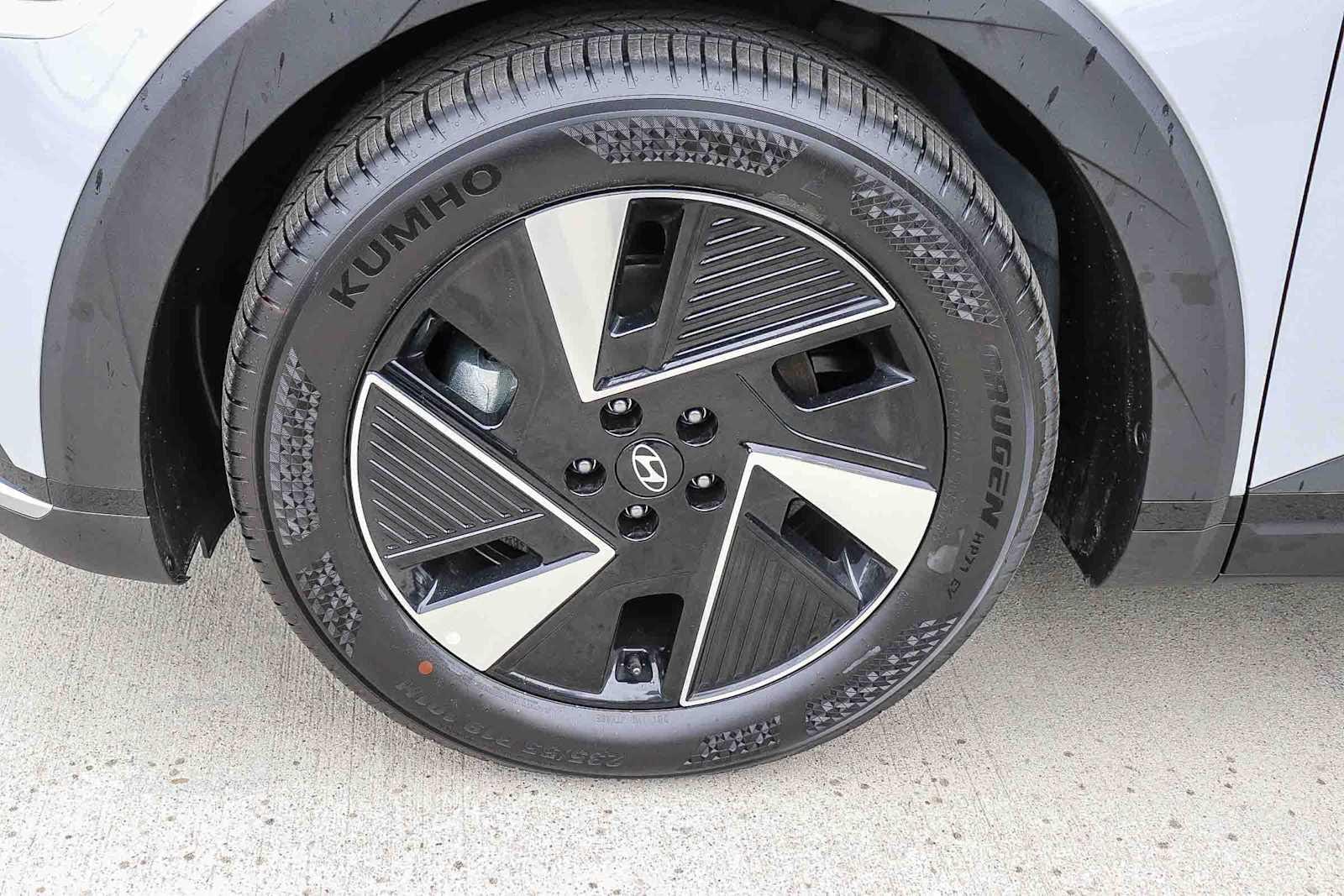 Thumbnail: 2026 Hyundai Ioniq 5 - 12