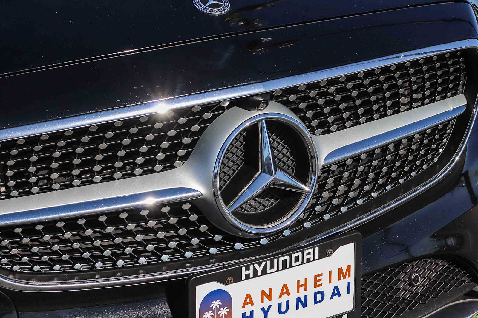 Thumbnail: 2019 Mercedes-Benz E-Class - 5