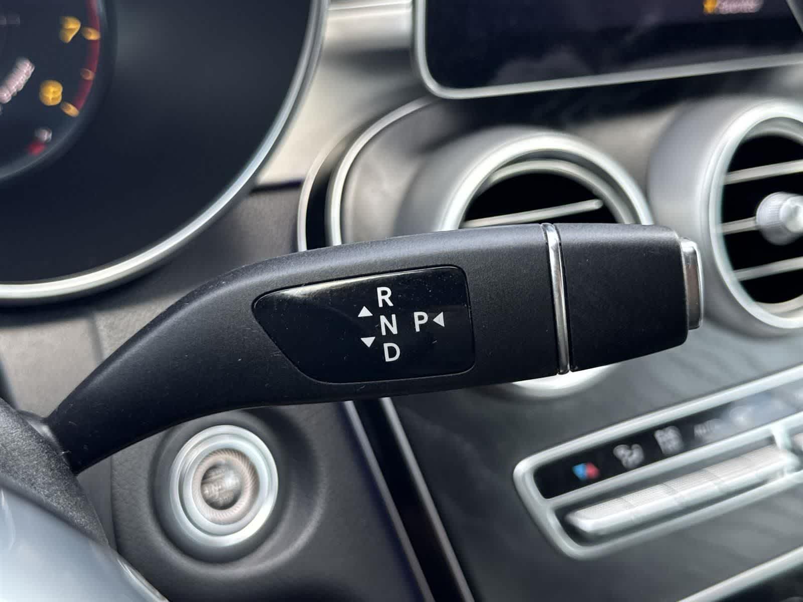 Thumbnail: 2023 Mercedes-Benz C-Class - 14
