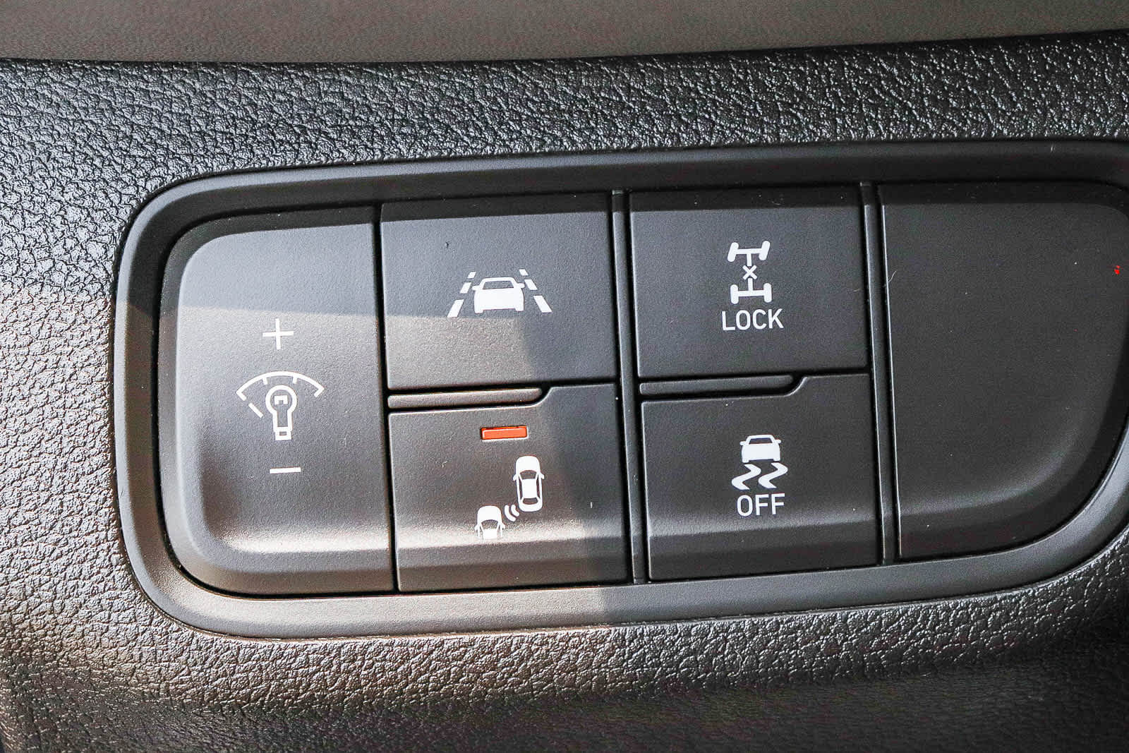 Thumbnail: 2019 Hyundai Santa Fe - 31