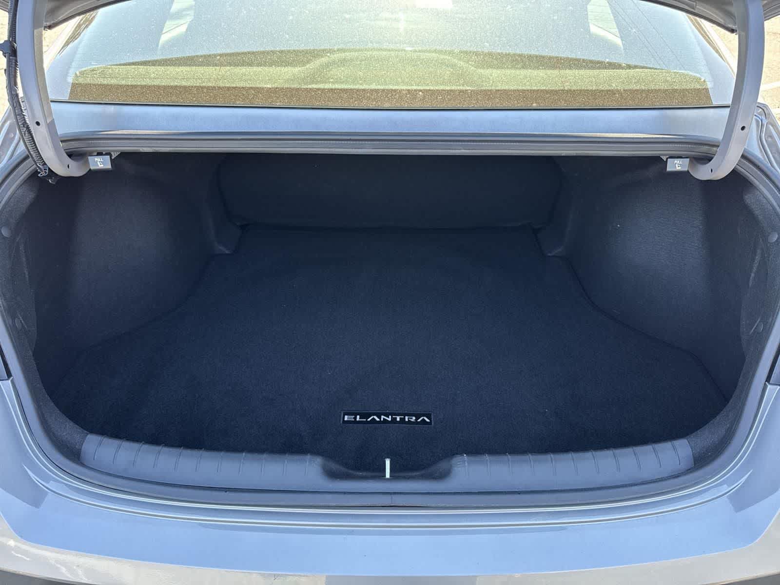 Thumbnail: 2025 Hyundai Elantra - 27