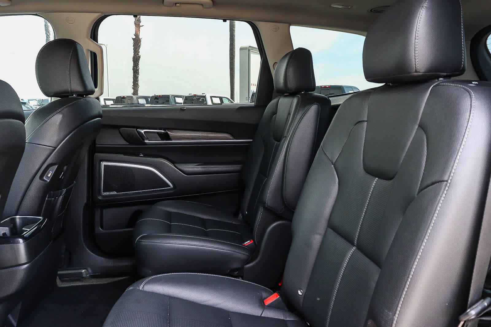 Thumbnail: 2021 Kia Telluride - 22