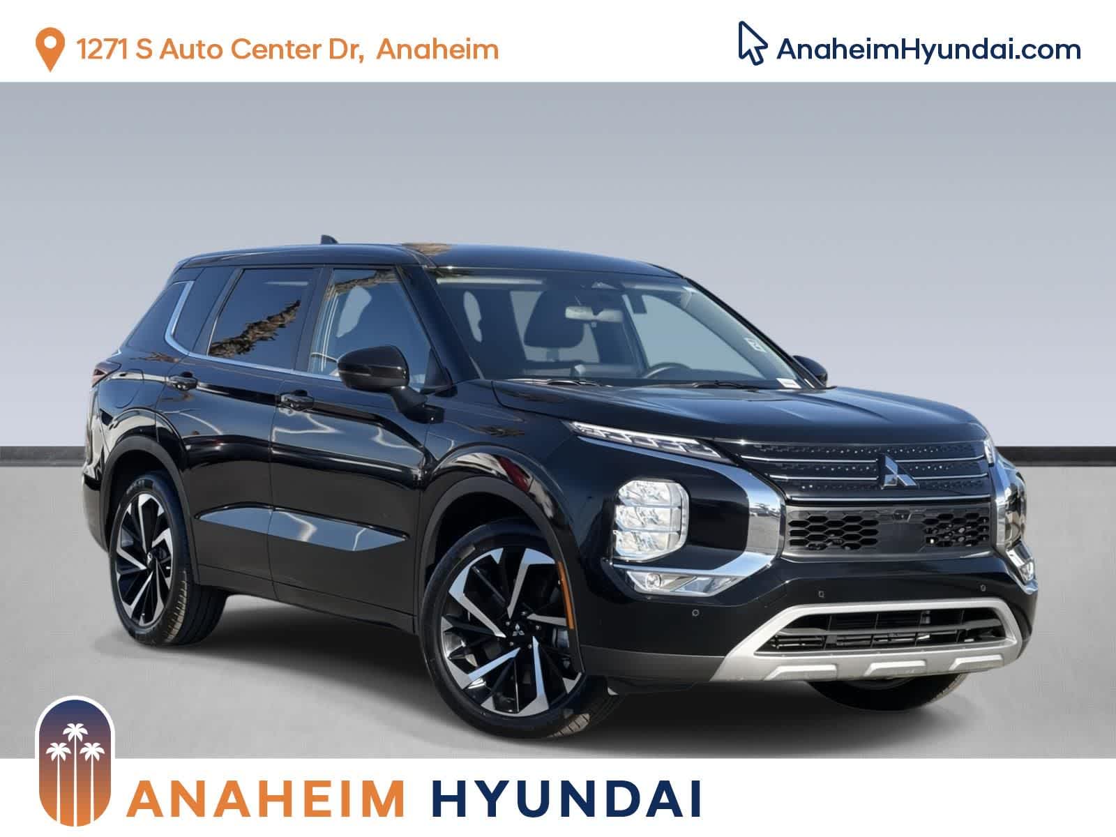 Thumbnail: 2024 Mitsubishi Outlander - 1
