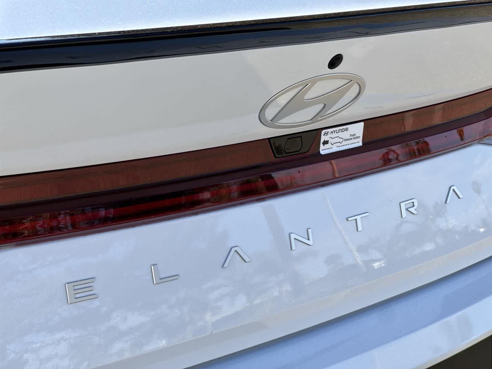 Thumbnail: 2025 Hyundai Elantra - 27