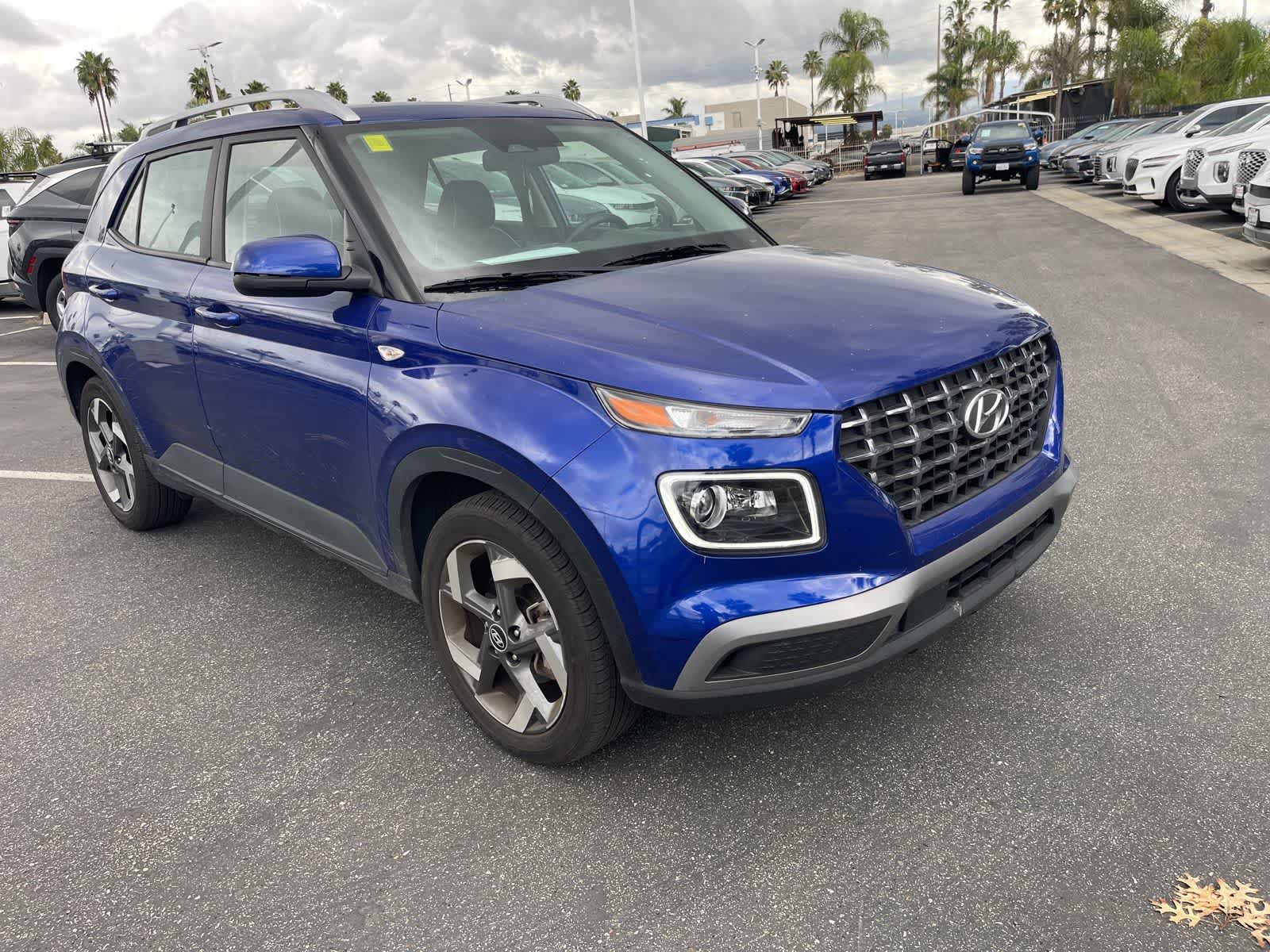 Thumbnail: 2023 Hyundai Venue - 1