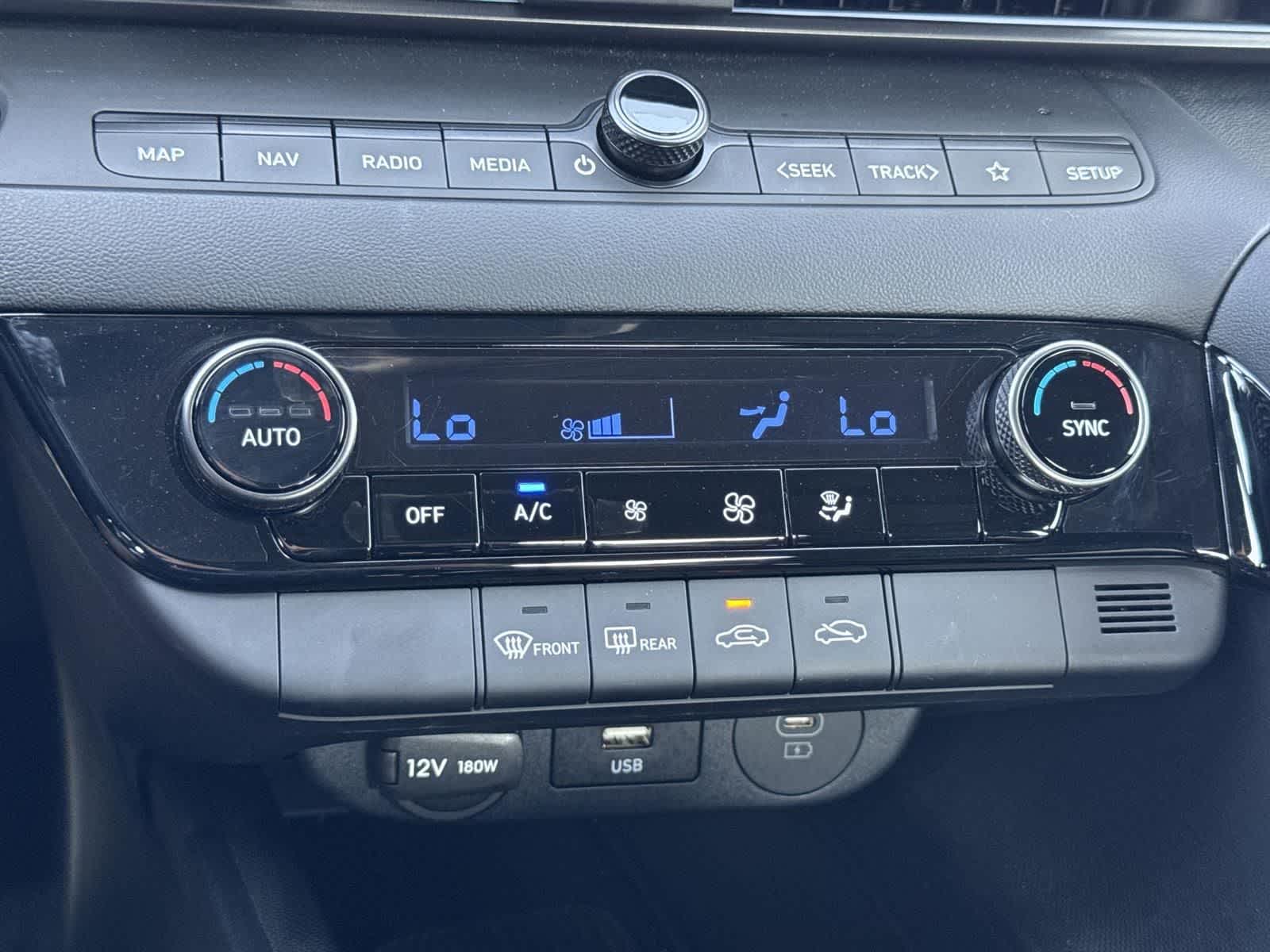 Thumbnail: 2025 Hyundai Elantra - 13